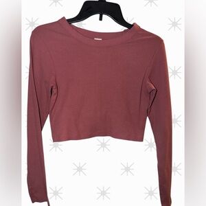 💖 Mix & Match: 4 for $25! 💖 

VS PINK Long Sleeve Ribbed Crop Top